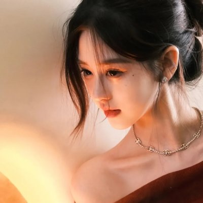 采蘑菇的夫妇
